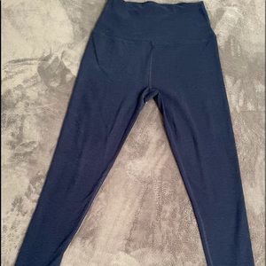 Beyond Yoga ultra high waisted midi legging Size M